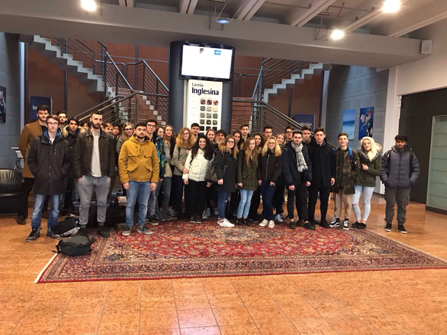alcuni studenti delle classi 4^ in visita aziendale alla Inglesina Baby spa
