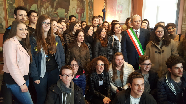 alcuni studenti delle classi all'incontro conclusivo 'sprigionare legalità' 